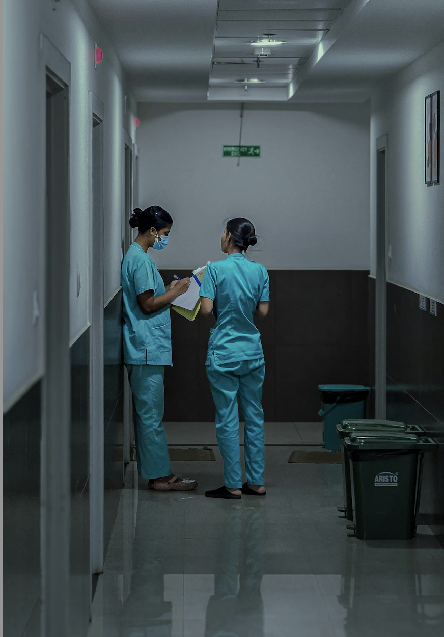 Best Slip-Resistant Shoes for Nurses (2026 Guide for Hospital Floors)