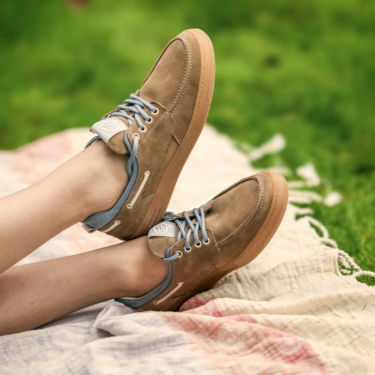 Best Shoes for Nurses With Heel Pain (2026 Guide for Support & Long Shifts)