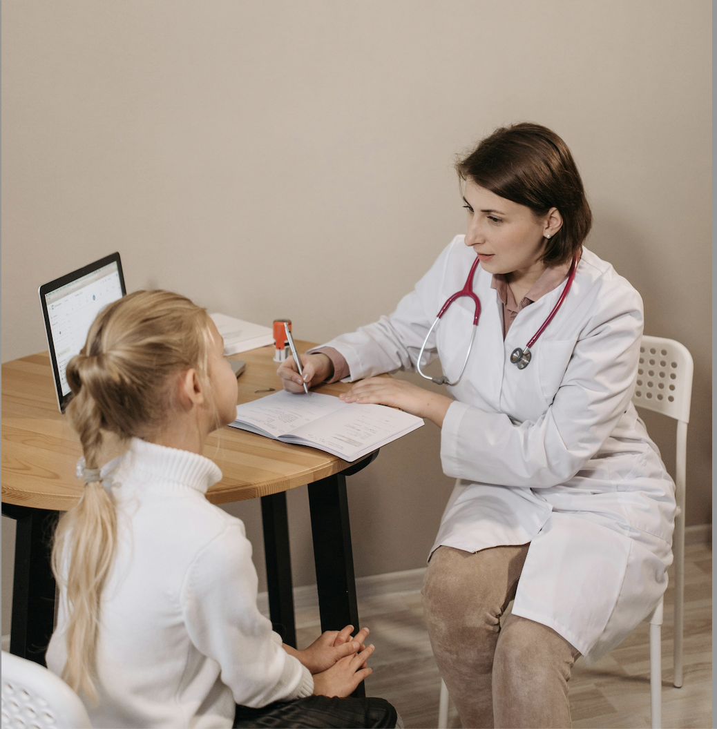 Best Shoes for Pediatric Nurses (2026 Guide for Long Shifts)